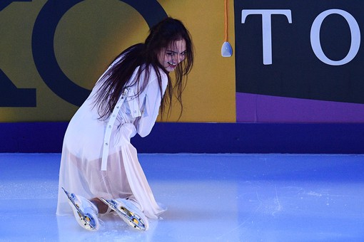 <br />
Билась об лед: Медведева выступила в «смирительной рубашке»<br />
